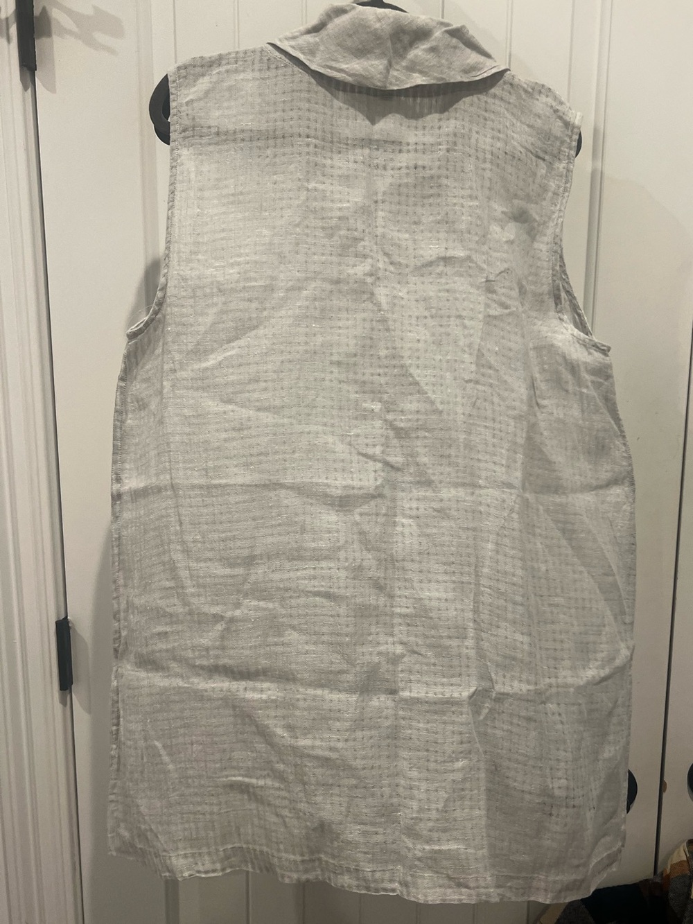 Flax Light Gray Sleeveless Button-Front Linen Tunic - Picture 6 of 6